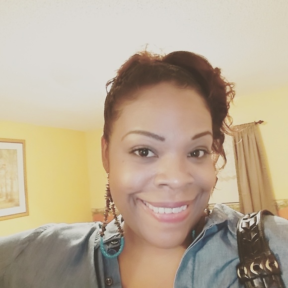 Only the Best From My Closet - Picture 6 of 8